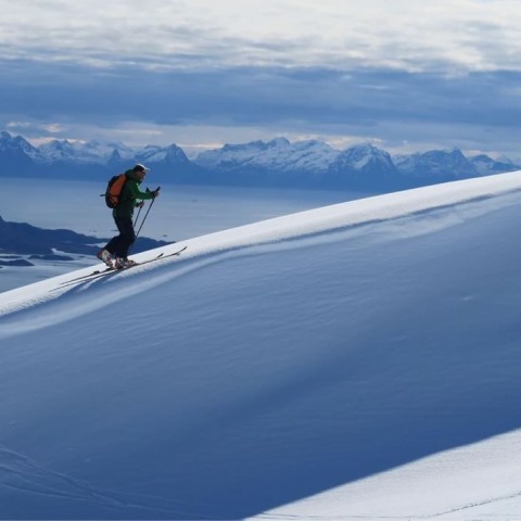 SKI DE MONTAÑA EN NORUEGA LOFOTEN – SVOLVAER